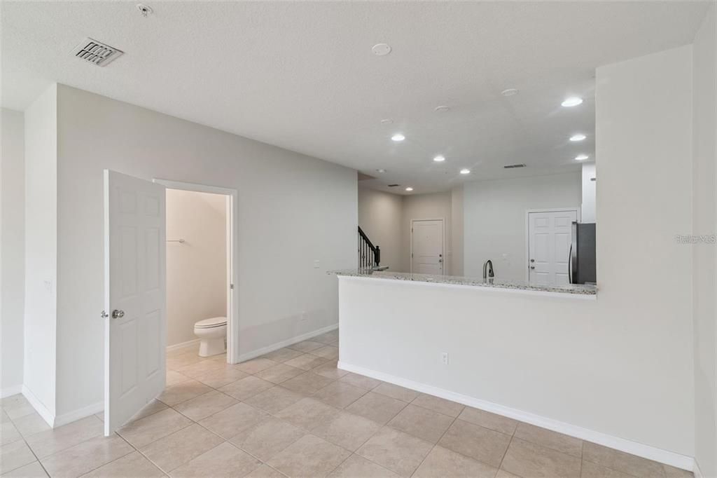 En Renta: $2,300 (3 camas, 2 baños, 1684 Pies cuadrados)