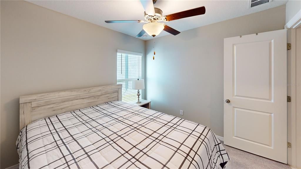 На продажу: $295,000 (3 спален, 2 ванн, 1267 Квадратных фут)