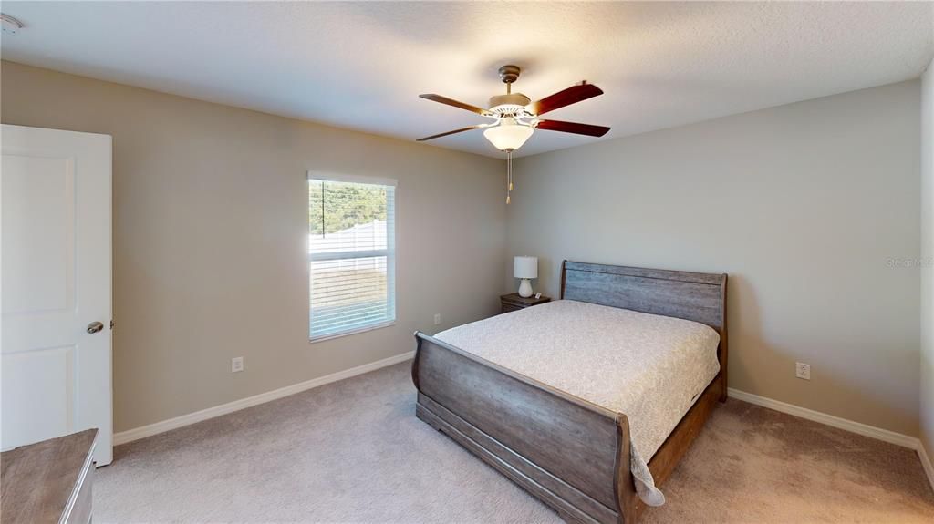 На продажу: $295,000 (3 спален, 2 ванн, 1267 Квадратных фут)