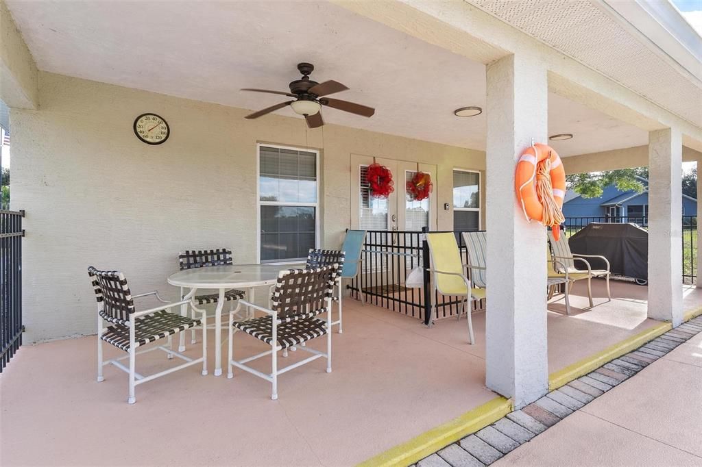 For Sale: $399,000 (3 beds, 2 baths, 1898 Square Feet)