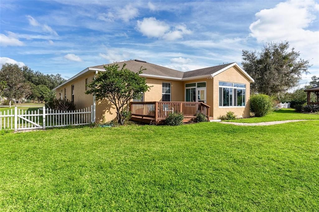 For Sale: $399,000 (3 beds, 2 baths, 1898 Square Feet)