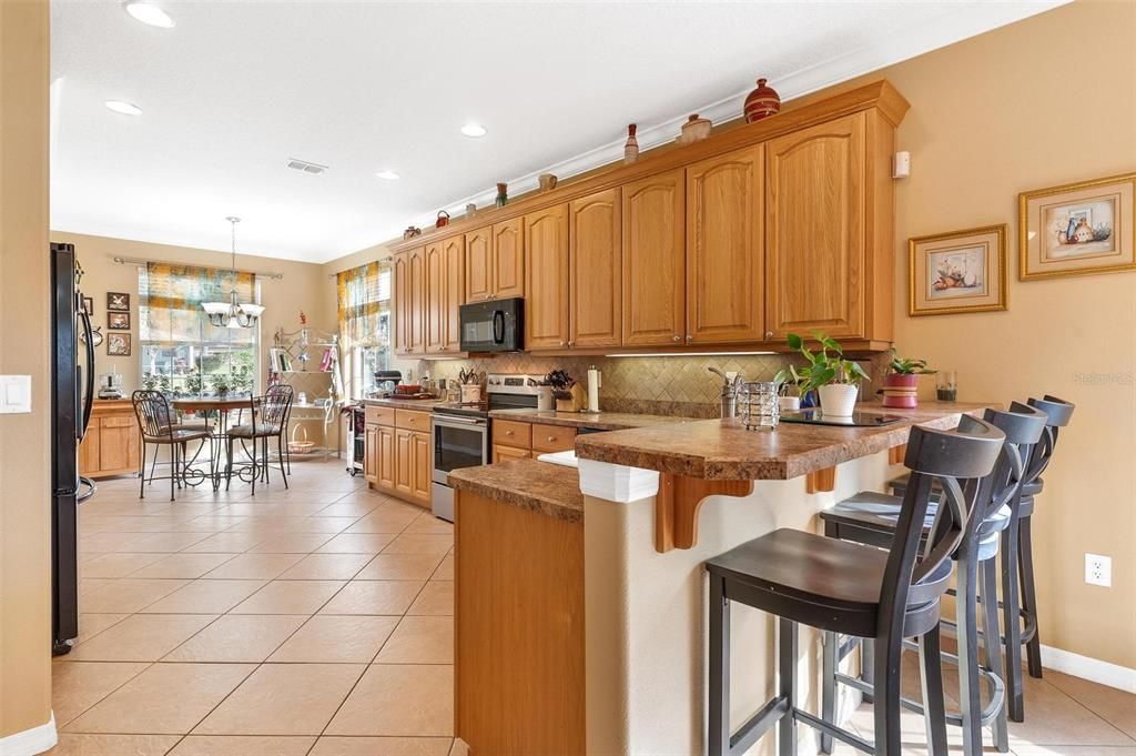 For Sale: $399,000 (3 beds, 2 baths, 1898 Square Feet)