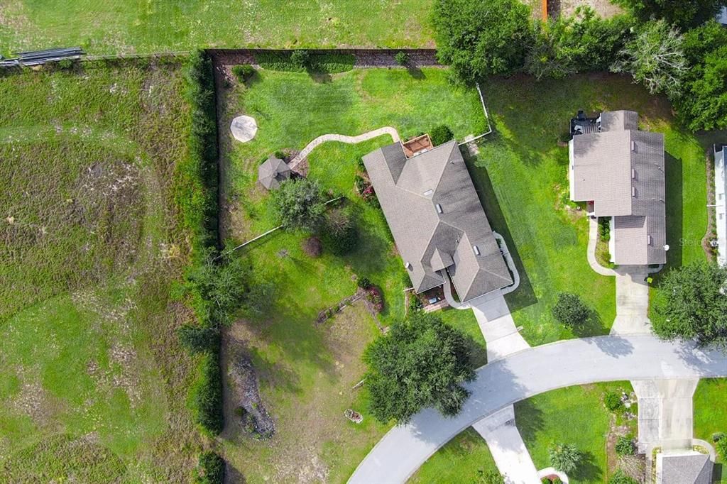 For Sale: $399,000 (3 beds, 2 baths, 1898 Square Feet)