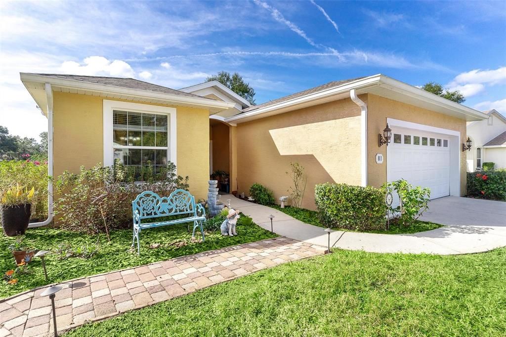 For Sale: $399,000 (3 beds, 2 baths, 1898 Square Feet)