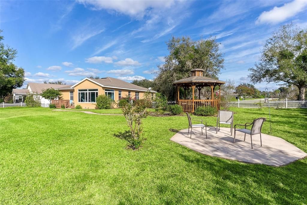 For Sale: $399,000 (3 beds, 2 baths, 1898 Square Feet)