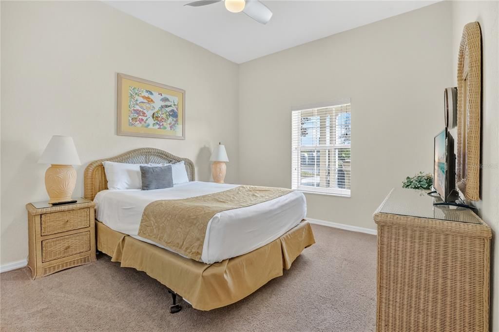 На продажу: $200,000 (3 спален, 2 ванн, 1227 Квадратных фут)