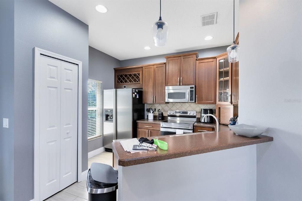 На продажу: $285,000 (3 спален, 2 ванн, 1344 Квадратных фут)