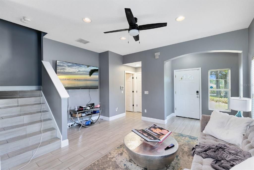 На продажу: $285,000 (3 спален, 2 ванн, 1344 Квадратных фут)