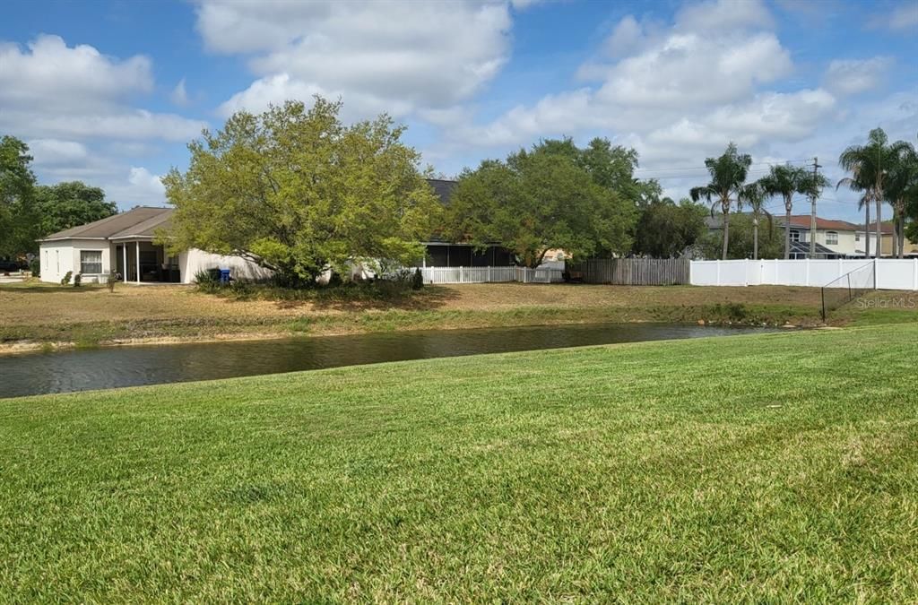 В аренду: $1,800 (2 спален, 1 ванн, 1159 Квадратных фут)