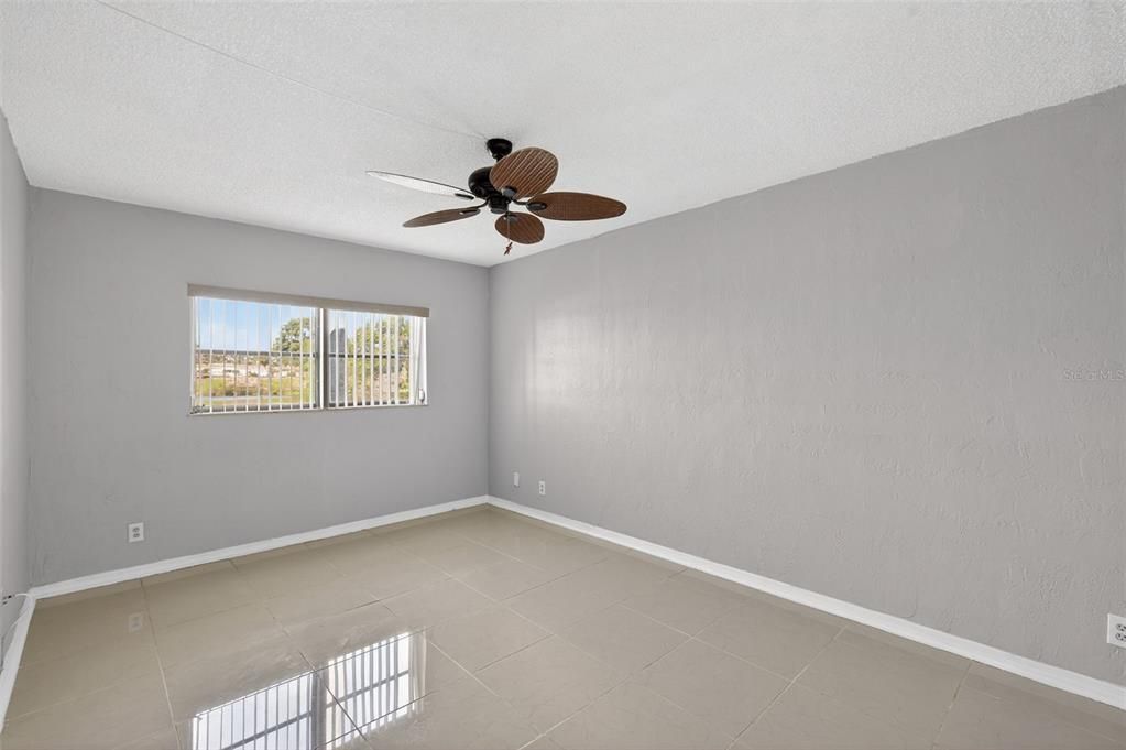 For Sale: $199,000 (2 beds, 2 baths, 1100 Square Feet)