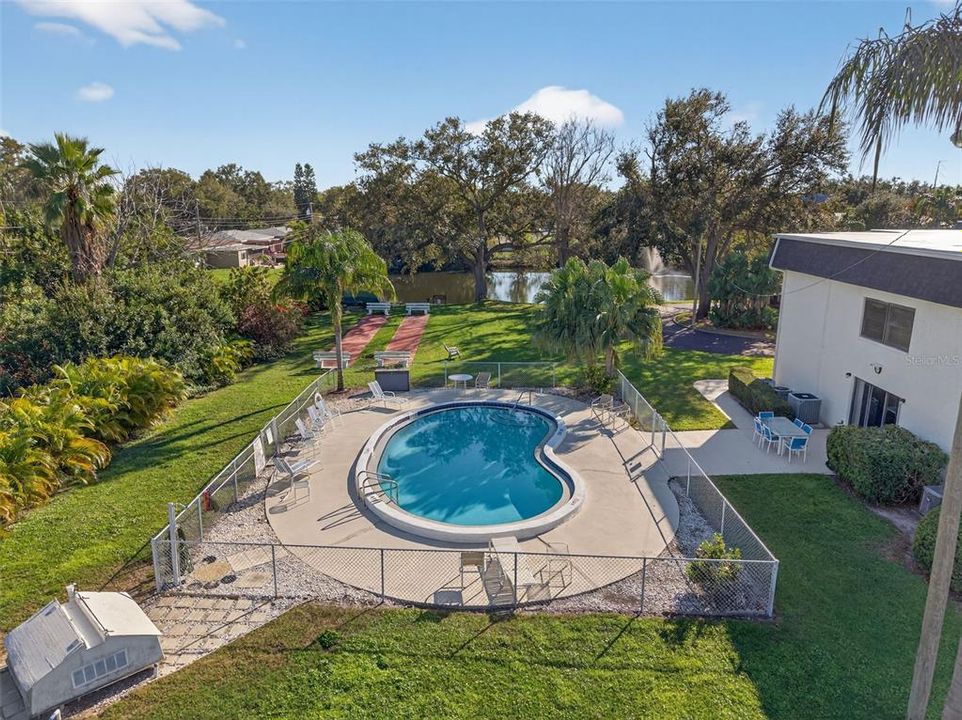 For Sale: $199,000 (2 beds, 2 baths, 1100 Square Feet)