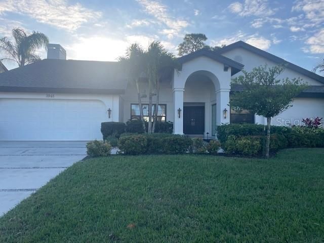 Recently Sold: $990,000 (4 beds, 2 baths, 2928 Square Feet)