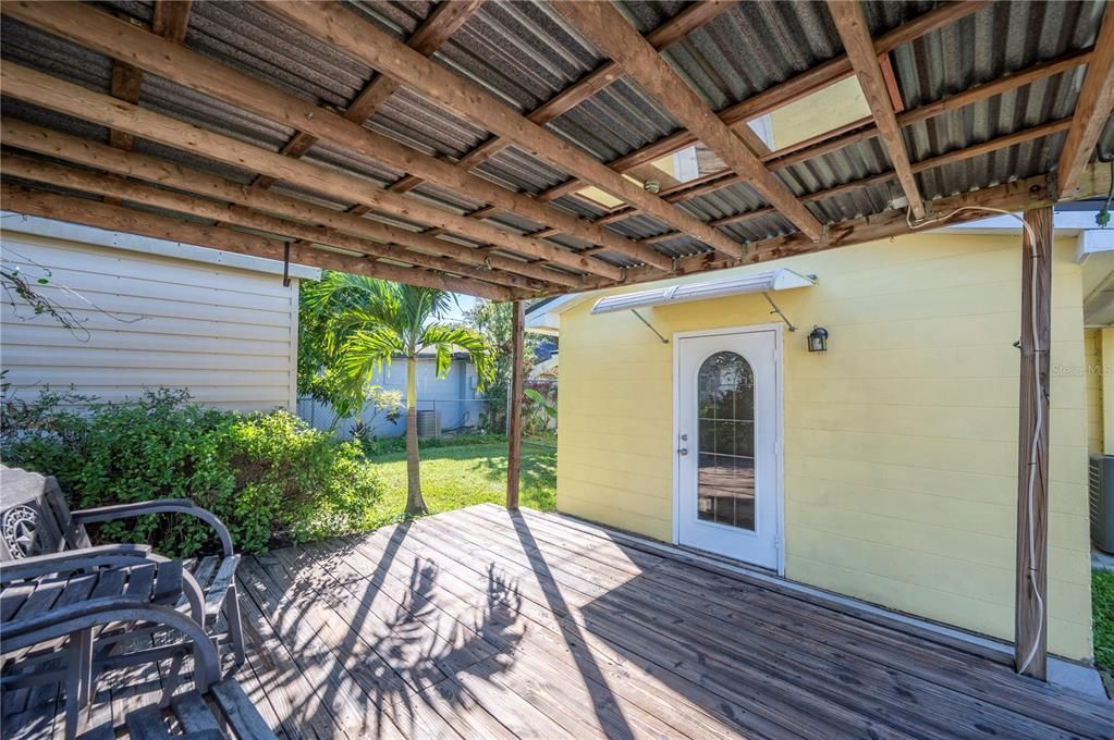 На продажу: $200,000 (3 спален, 1 ванн, 1279 Квадратных фут)