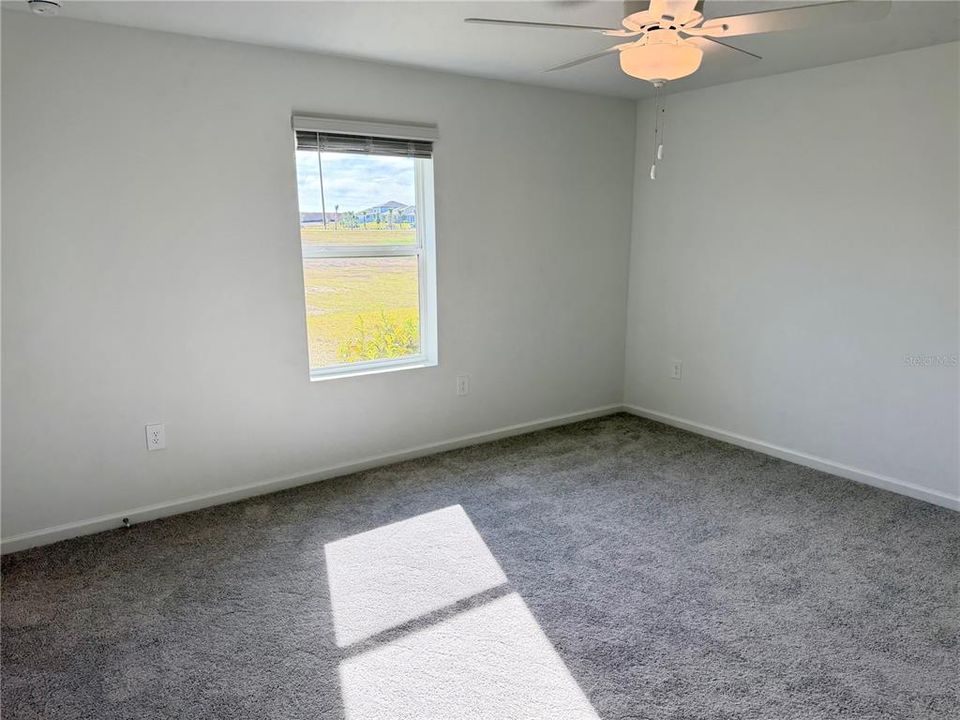 出租: $2,100 (3 贝兹, 2 浴室, 1841 平方英尺)