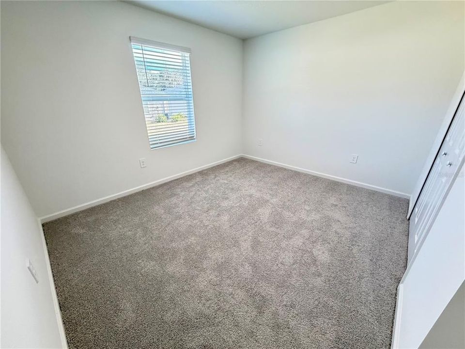 出租: $2,100 (3 贝兹, 2 浴室, 1841 平方英尺)