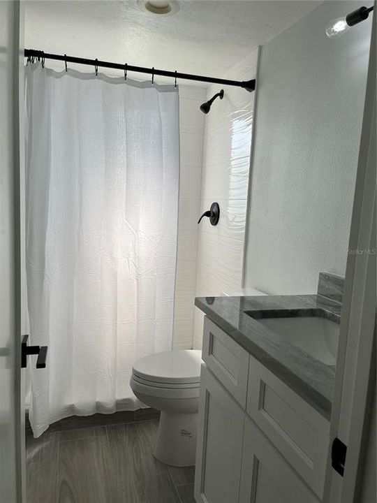 For Sale: $340,000 (2 beds, 2 baths, 1040 Square Feet)