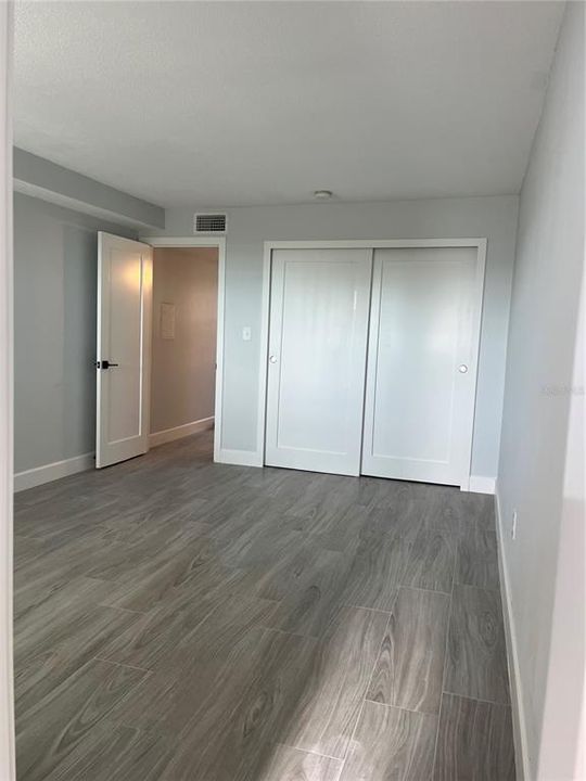 For Sale: $340,000 (2 beds, 2 baths, 1040 Square Feet)