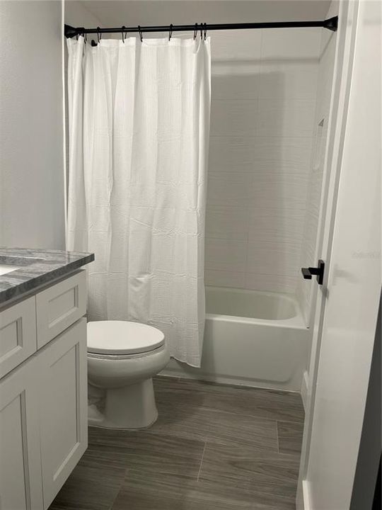 For Sale: $340,000 (2 beds, 2 baths, 1040 Square Feet)