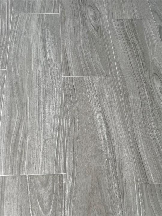 For Sale: $340,000 (2 beds, 2 baths, 1040 Square Feet)