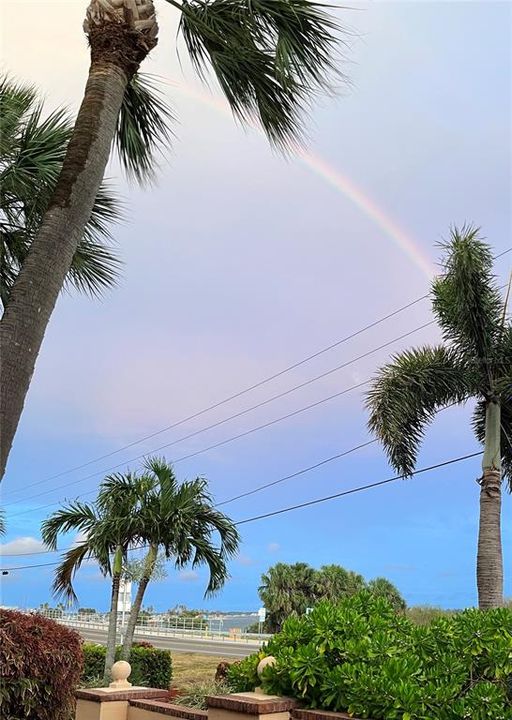 For Sale: $340,000 (2 beds, 2 baths, 1040 Square Feet)