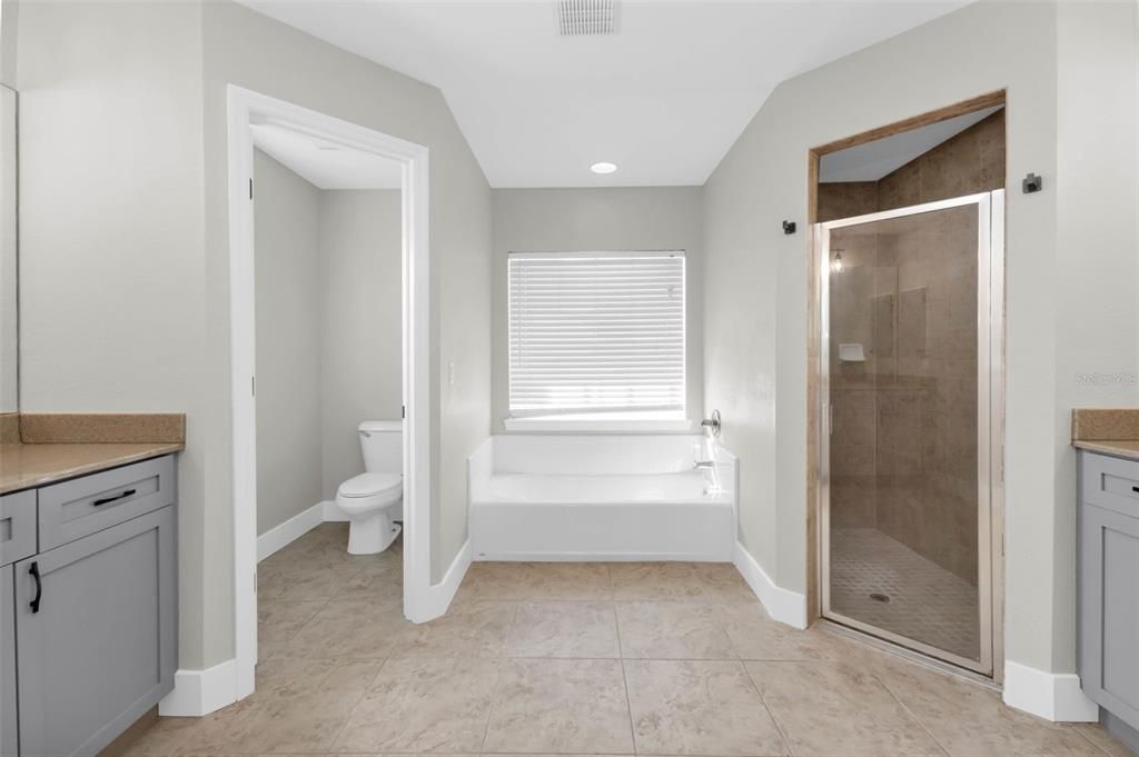 На продажу: $295,000 (3 спален, 2 ванн, 1717 Квадратных фут)