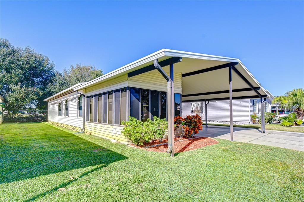 For Sale: $165,000 (2 beds, 2 baths, 1104 Square Feet)