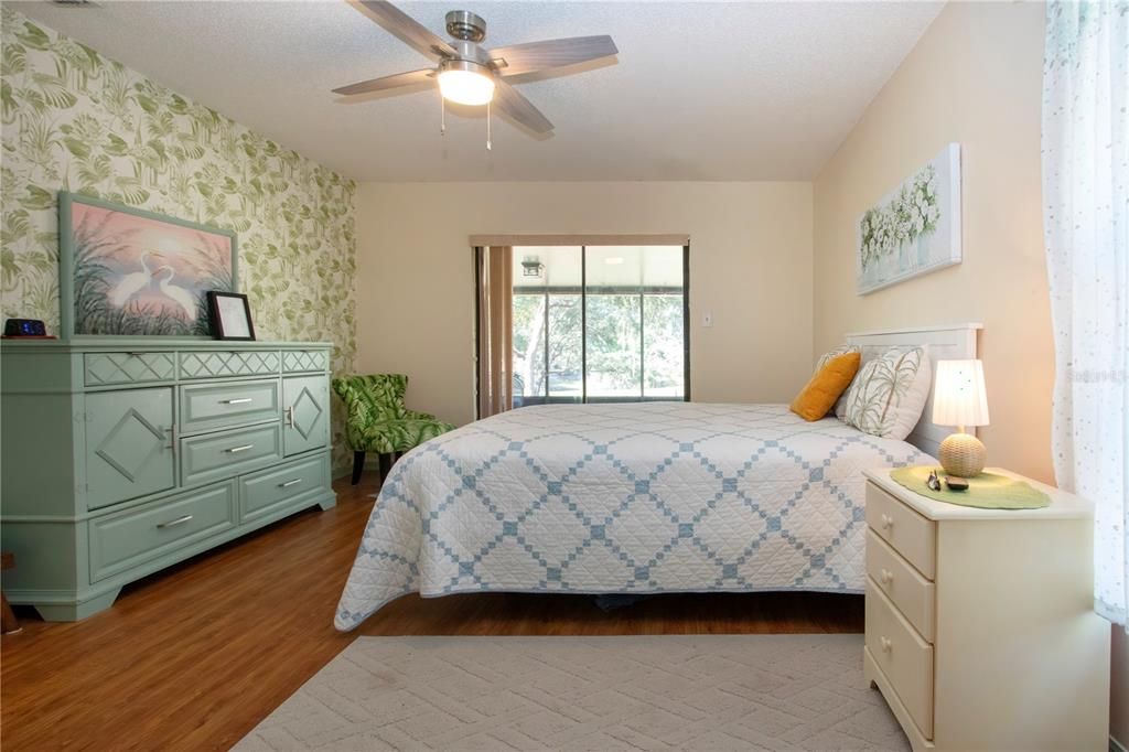 For Sale: $375,000 (3 beds, 2 baths, 1380 Square Feet)