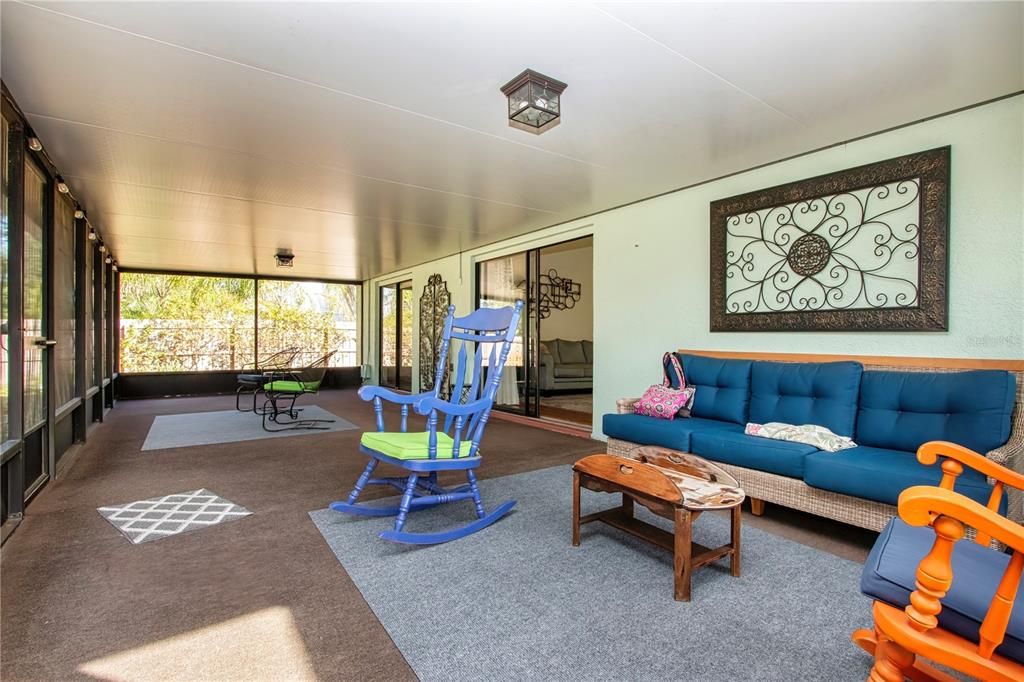 For Sale: $375,000 (3 beds, 2 baths, 1380 Square Feet)