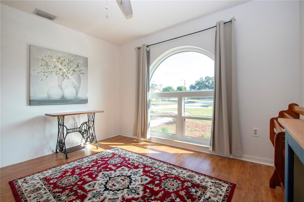 For Sale: $375,000 (3 beds, 2 baths, 1380 Square Feet)