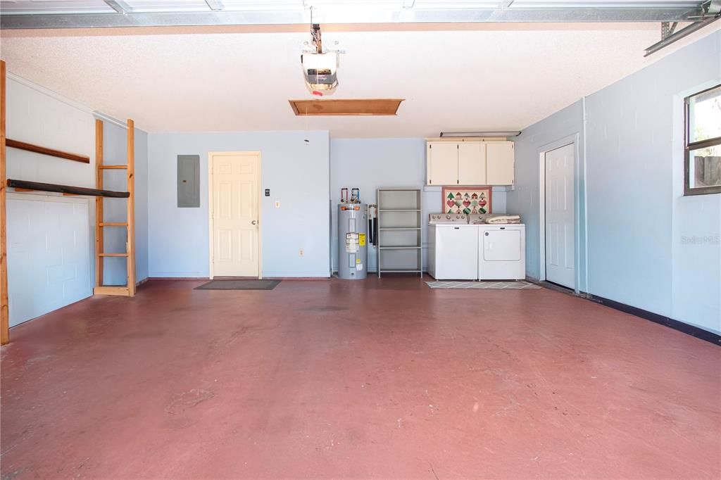 For Sale: $375,000 (3 beds, 2 baths, 1380 Square Feet)