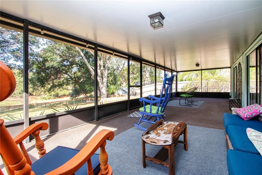 For Sale: $375,000 (3 beds, 2 baths, 1380 Square Feet)