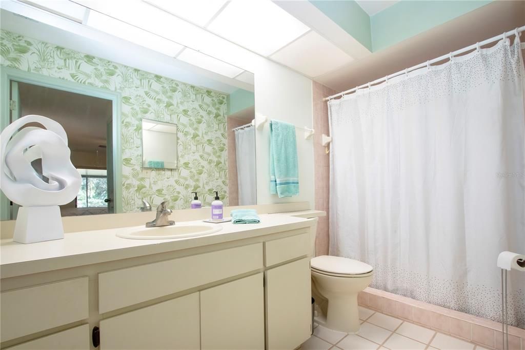 For Sale: $375,000 (3 beds, 2 baths, 1380 Square Feet)