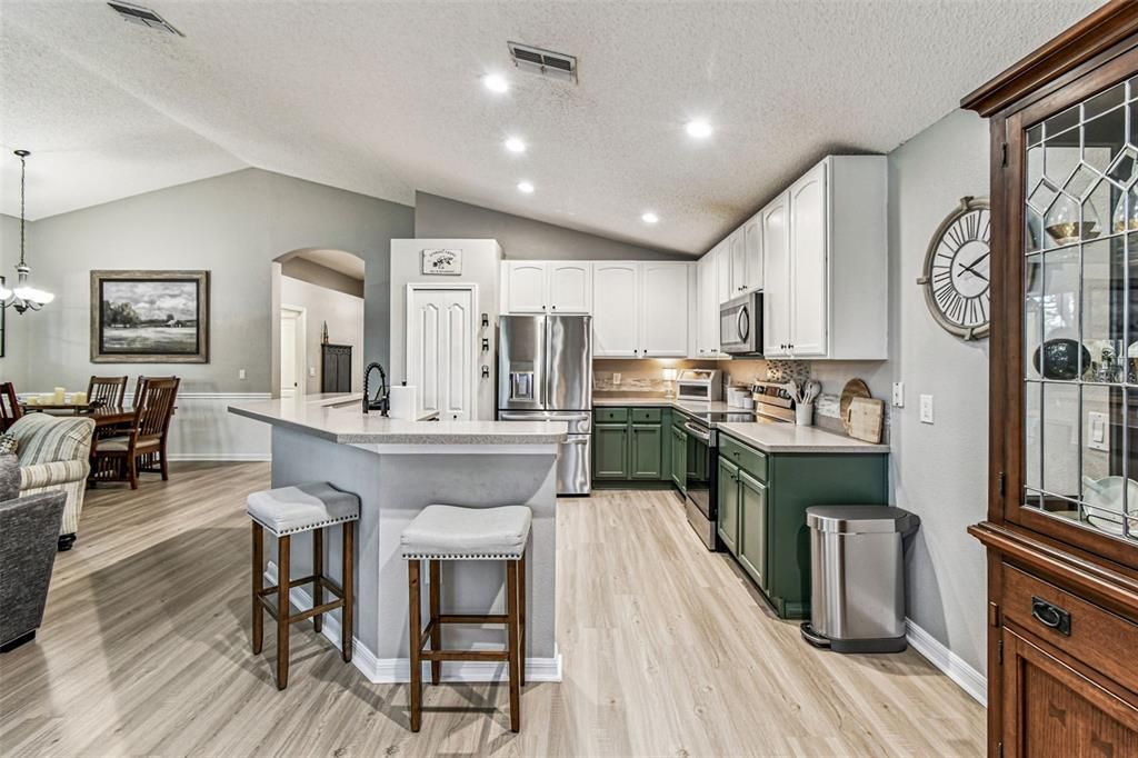 For Sale: $419,000 (3 beds, 2 baths, 1510 Square Feet)