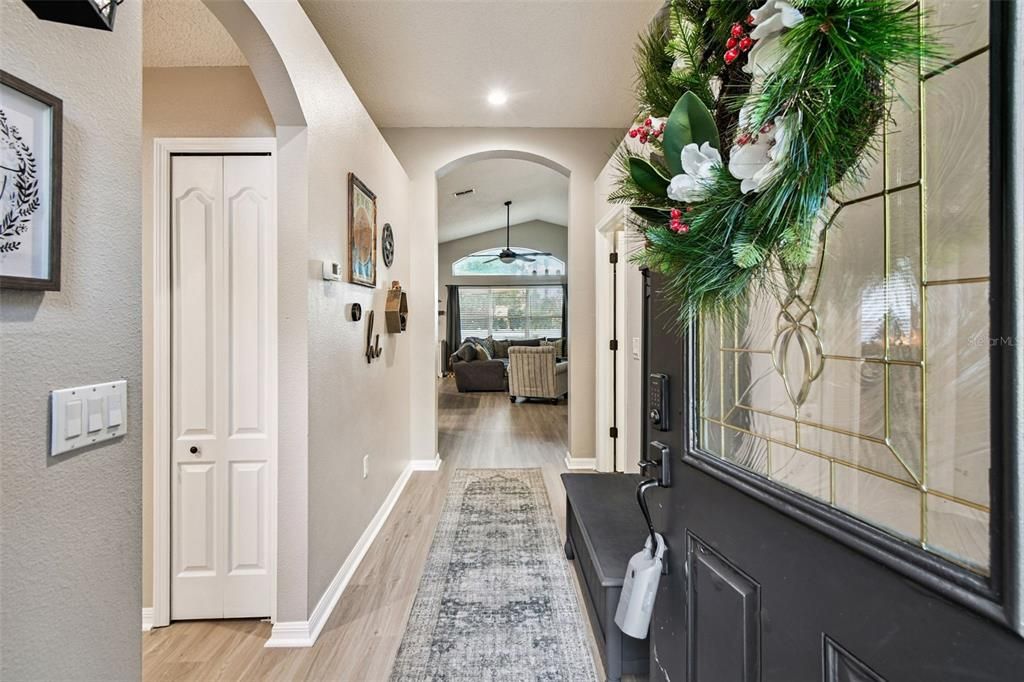 For Sale: $419,000 (3 beds, 2 baths, 1510 Square Feet)