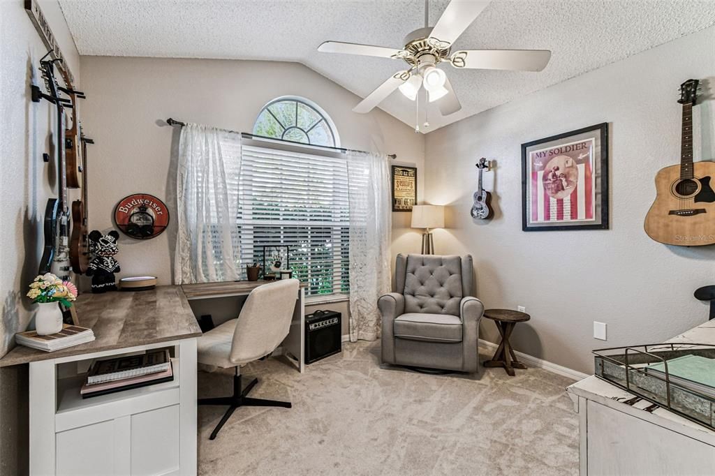 For Sale: $419,000 (3 beds, 2 baths, 1510 Square Feet)