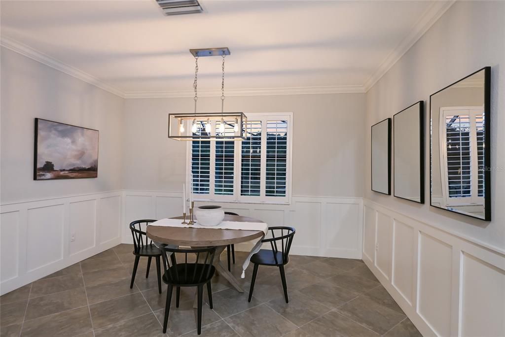 For Sale: $750,000 (3 beds, 3 baths, 2455 Square Feet)