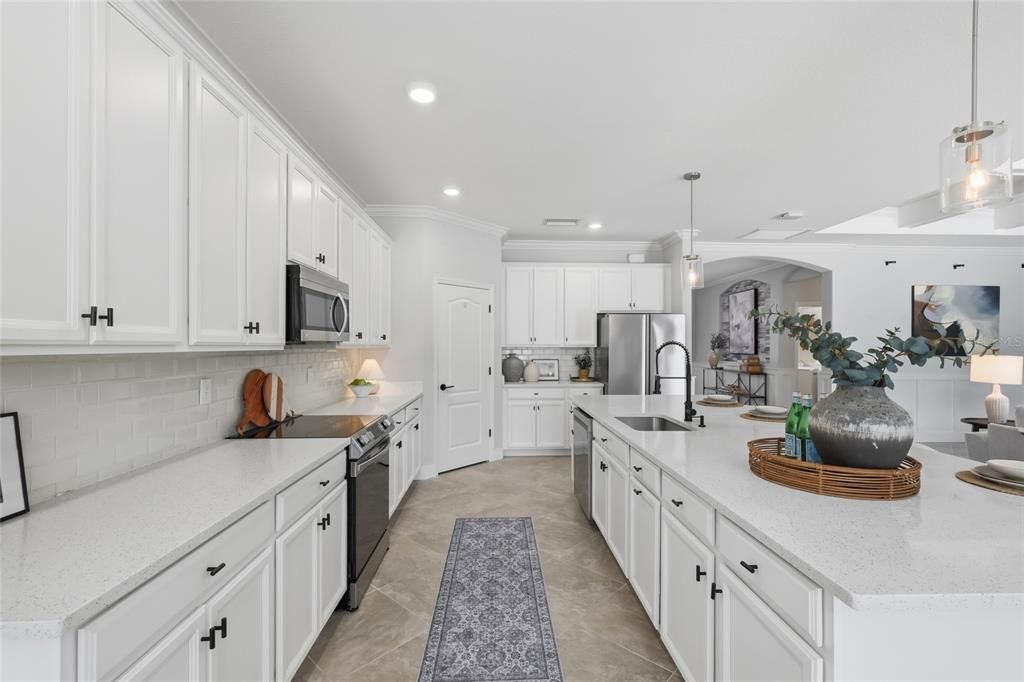 For Sale: $750,000 (3 beds, 3 baths, 2455 Square Feet)