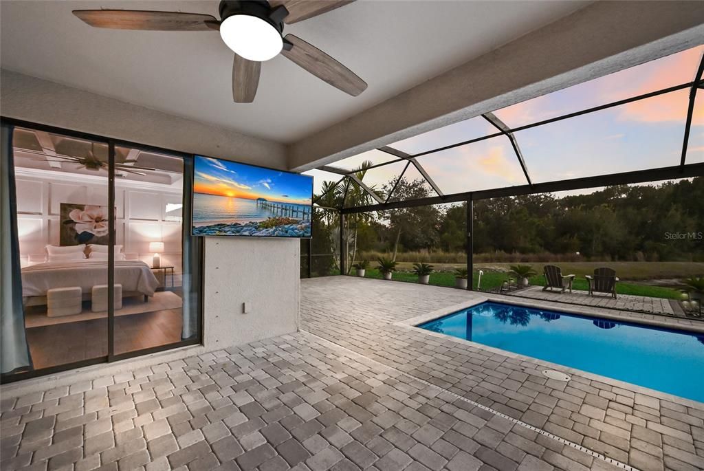 For Sale: $750,000 (3 beds, 3 baths, 2455 Square Feet)