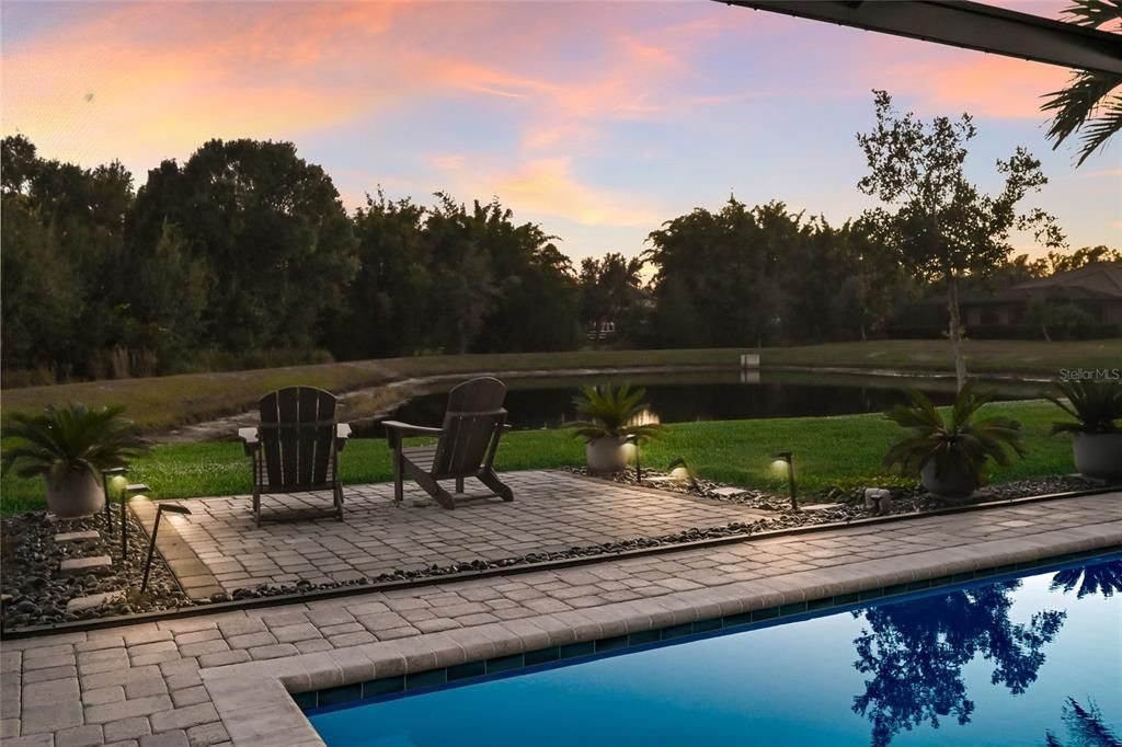 For Sale: $750,000 (3 beds, 3 baths, 2455 Square Feet)