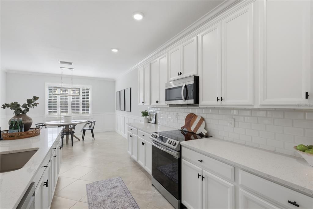 For Sale: $750,000 (3 beds, 3 baths, 2455 Square Feet)