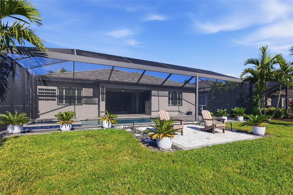 For Sale: $750,000 (3 beds, 3 baths, 2455 Square Feet)