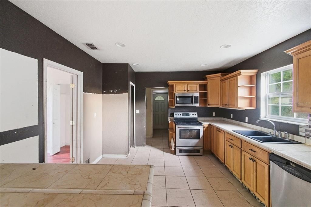 En Venta: $152,000 (3 camas, 2 baños, 1538 Pies cuadrados)