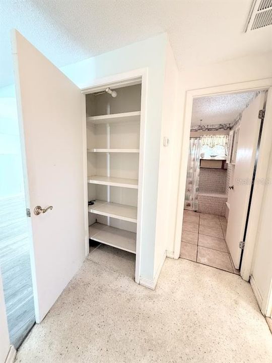 For Sale: $259,000 (3 beds, 3 baths, 1489 Square Feet)