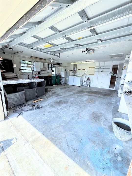 For Sale: $259,000 (3 beds, 3 baths, 1489 Square Feet)