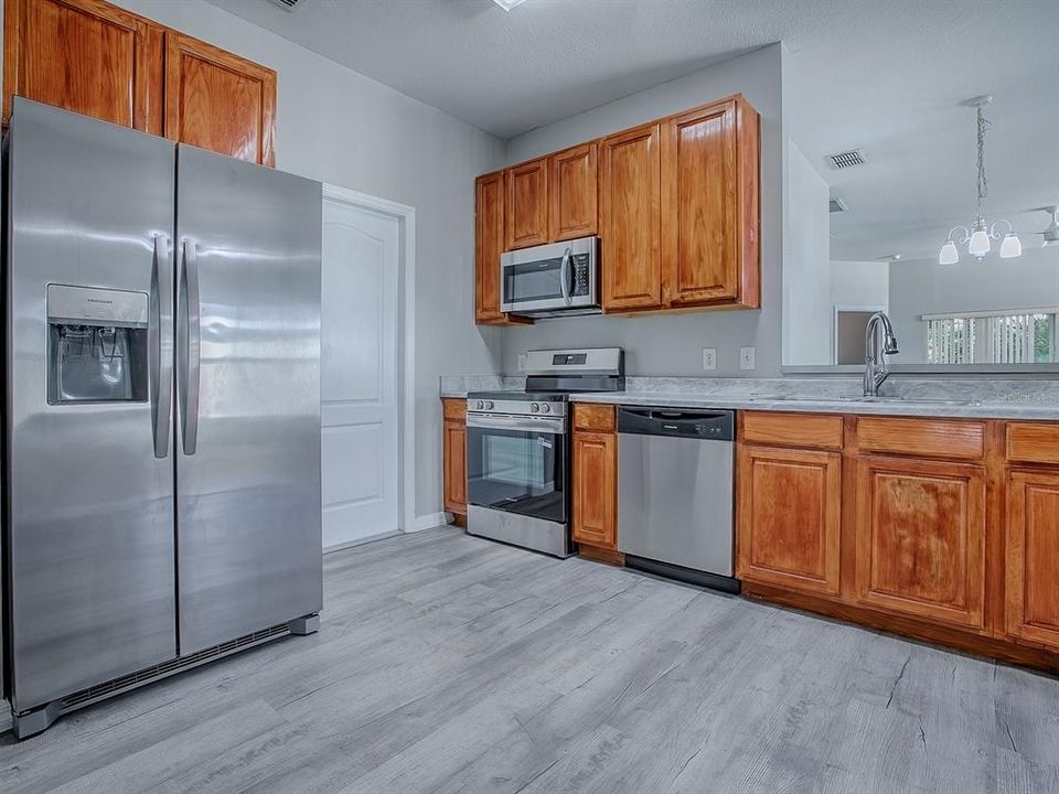 En Venta: $307,000 (3 camas, 2 baños, 1477 Pies cuadrados)