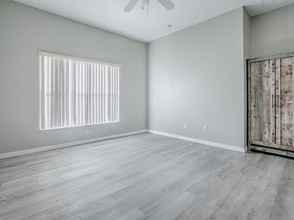 En Venta: $307,000 (3 camas, 2 baños, 1477 Pies cuadrados)