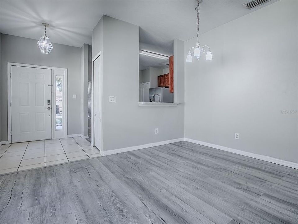 En Venta: $307,000 (3 camas, 2 baños, 1477 Pies cuadrados)