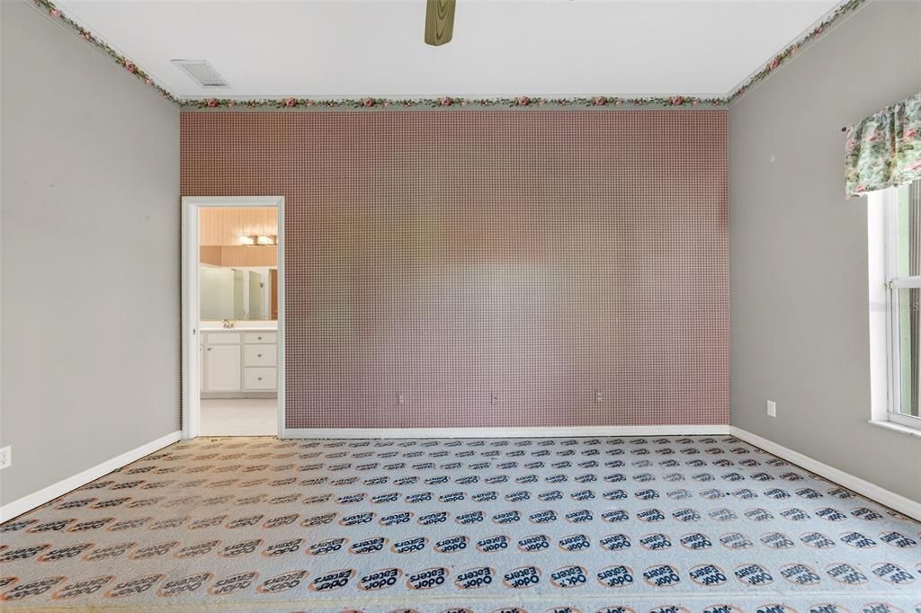 For Sale: $429,000 (2 beds, 2 baths, 1723 Square Feet)