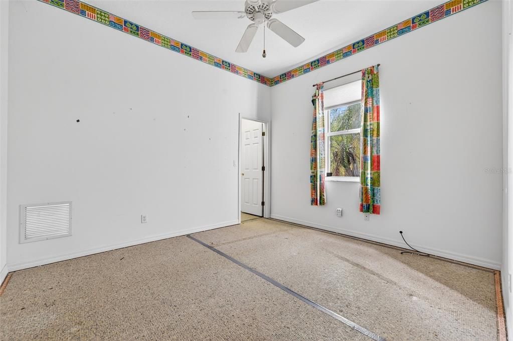 For Sale: $429,000 (2 beds, 2 baths, 1723 Square Feet)