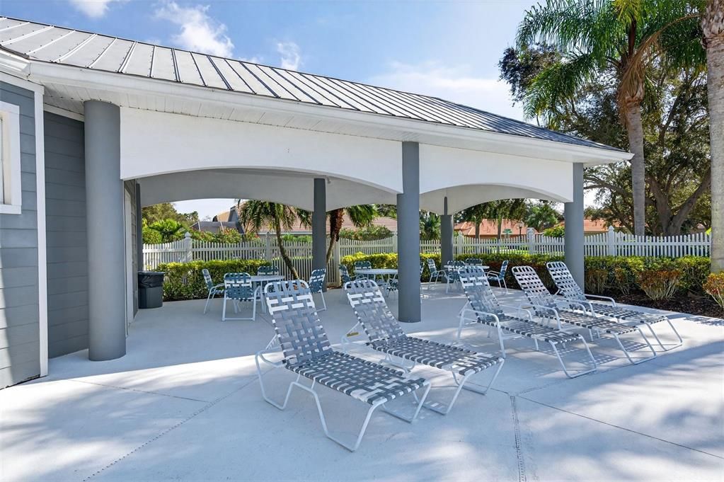 For Sale: $429,000 (2 beds, 2 baths, 1723 Square Feet)